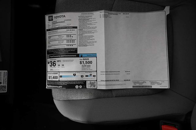 2026 Toyota Sienna LE FWD 8-Passenger - 22993298 - 36