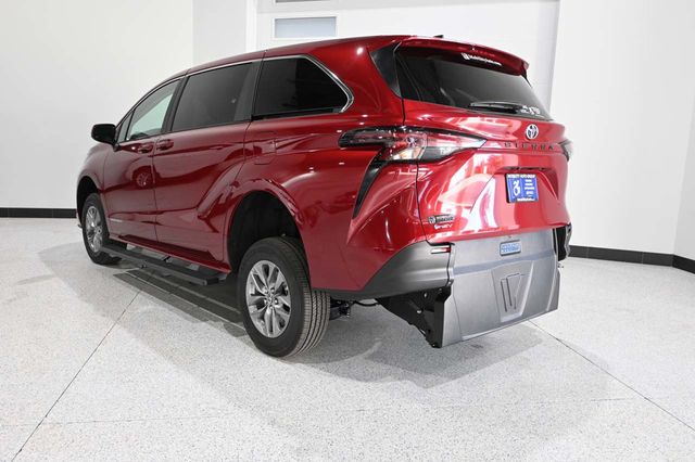 2026 Toyota Sienna LE FWD 8-Passenger - 22993298 - 7