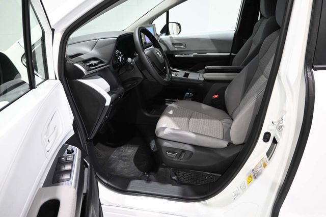 2026 Toyota Sienna LE FWD 8-Passenger - 22993883 - 12