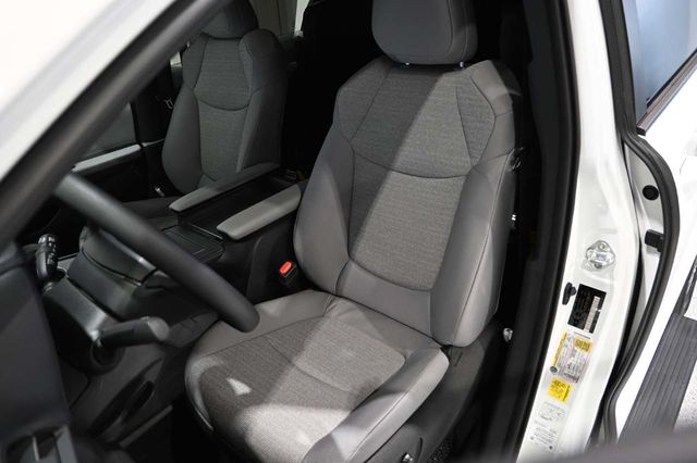 2026 Toyota Sienna LE FWD 8-Passenger - 22993883 - 13