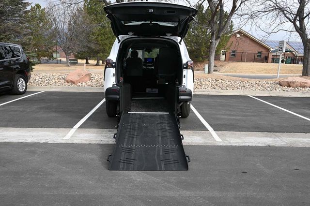 2026 Toyota Sienna LE FWD 8-Passenger - 22993883 - 16