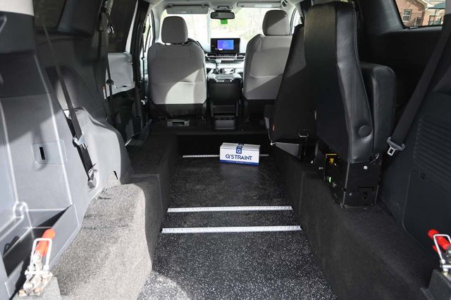 2026 Toyota Sienna LE FWD 8-Passenger - 22993883 - 18