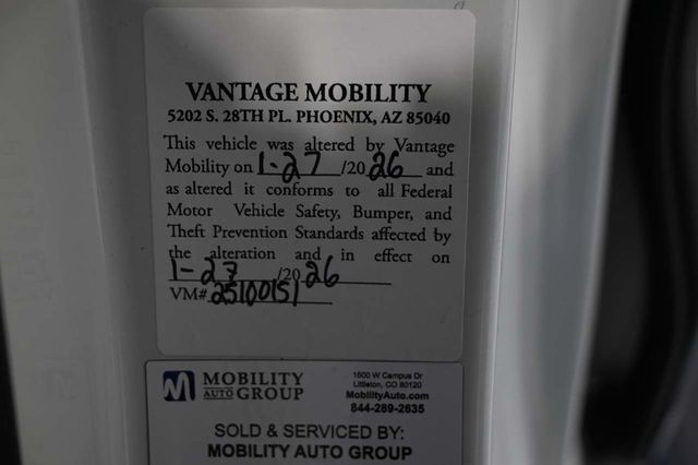 2026 Toyota Sienna LE FWD 8-Passenger - 22993883 - 33