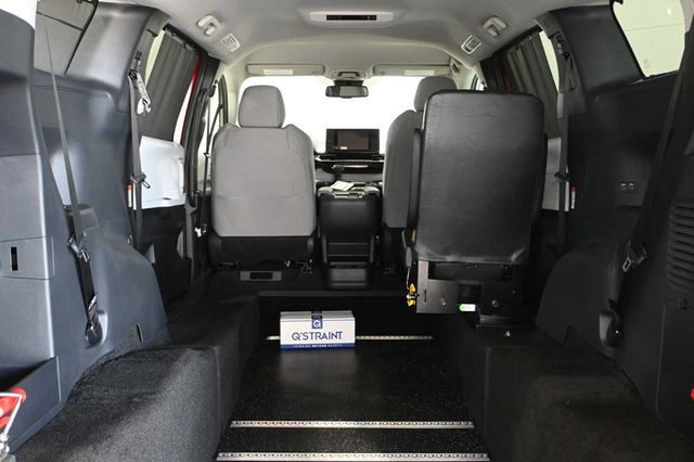 2026 Toyota Sienna LE FWD 8-Passenger - 22997874 - 21