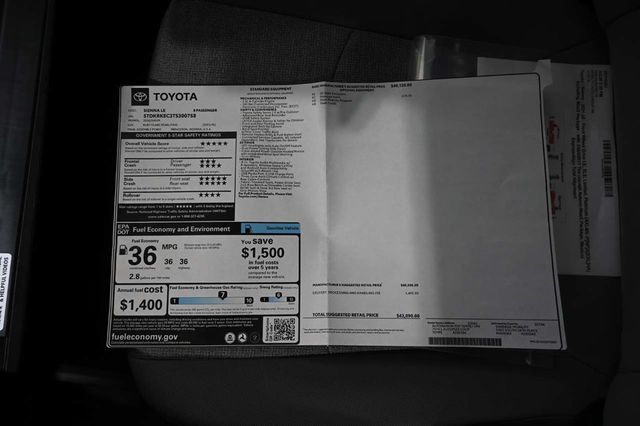 2026 Toyota Sienna LE FWD 8-Passenger - 22997874 - 36