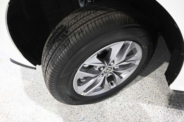 2026 Toyota Sienna LE FWD 8-Passenger - 23001716 - 10