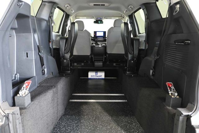 2026 Toyota Sienna LE FWD 8-Passenger - 23001716 - 21