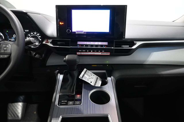 2026 Toyota Sienna LE FWD 8-Passenger - 23001716 - 23