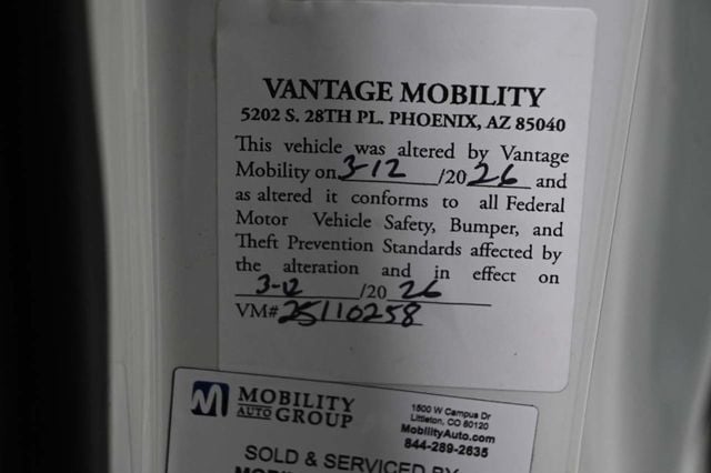 2026 Toyota Sienna LE FWD 8-Passenger - 23001716 - 33