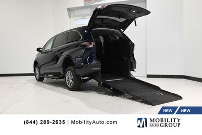 2026 Toyota Sienna - 5TDKRKEC8TS307785