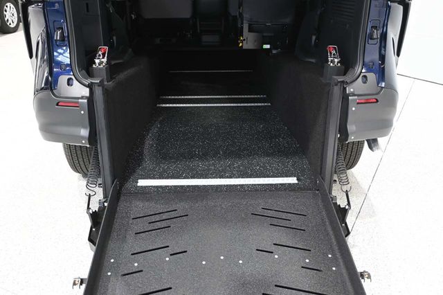 2026 Toyota Sienna LE FWD 8-Passenger - 23003839 - 19