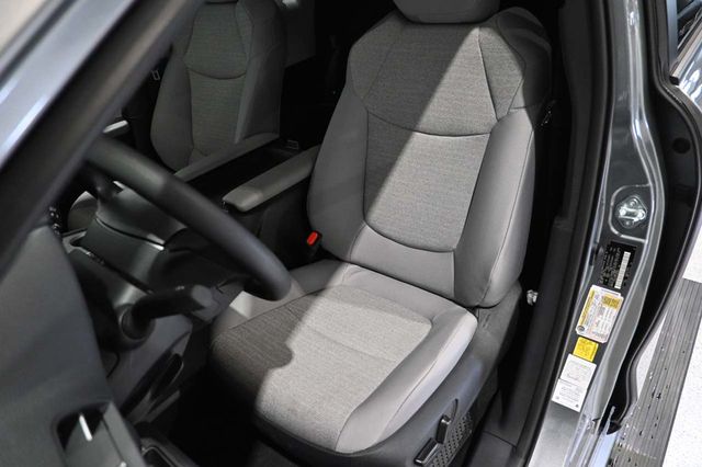 2026 Toyota Sienna LE FWD 8-Passenger - 23005161 - 13