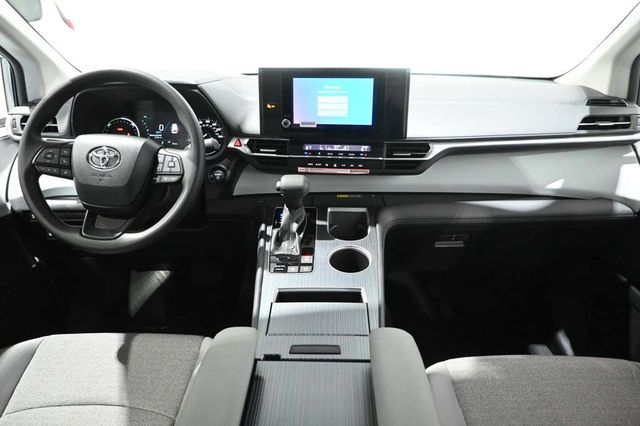 2026 Toyota Sienna LE FWD 8-Passenger - 23005161 - 20