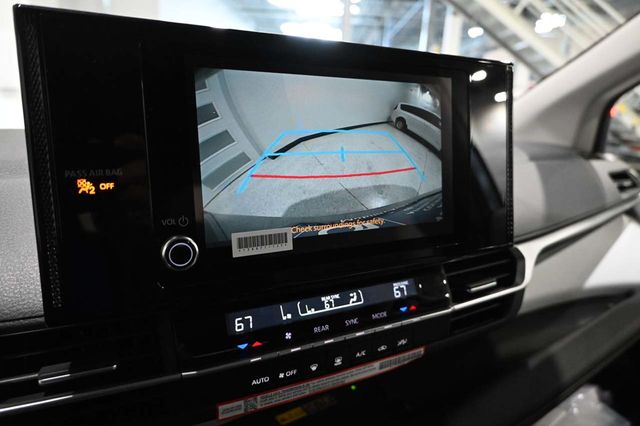 2026 Toyota Sienna LE FWD 8-Passenger - 23005161 - 32