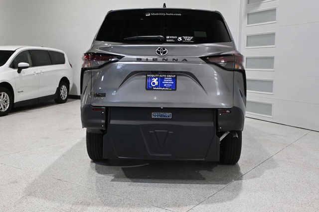2026 Toyota Sienna LE FWD 8-Passenger - 23005161 - 6