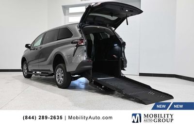 2026 Toyota Sienna - 5TDKRKEC9TS307312