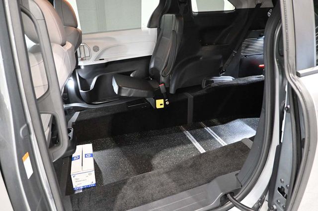 2026 Toyota Sienna LE FWD 8-Passenger - 23008607 - 27