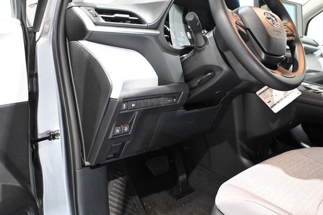 2026 Toyota Sienna LE FWD 8-Passenger - 23008607 - 30