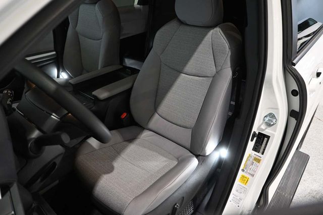 2026 Toyota Sienna LE FWD 8-Passenger - 23008608 - 13