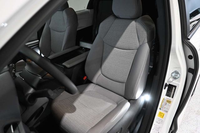 2026 Toyota Sienna LE FWD 8-Passenger - 23008609 - 13