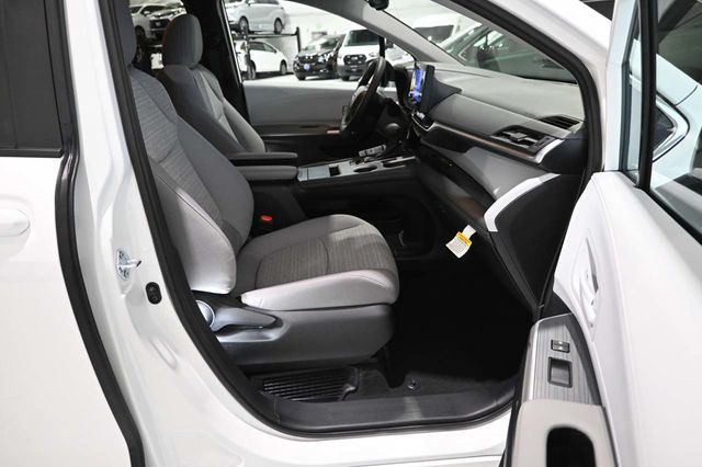 2026 Toyota Sienna LE FWD 8-Passenger - 23008609 - 14