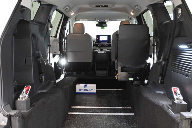 2026 Toyota Sienna LE FWD 8-Passenger - 23008609 - 20