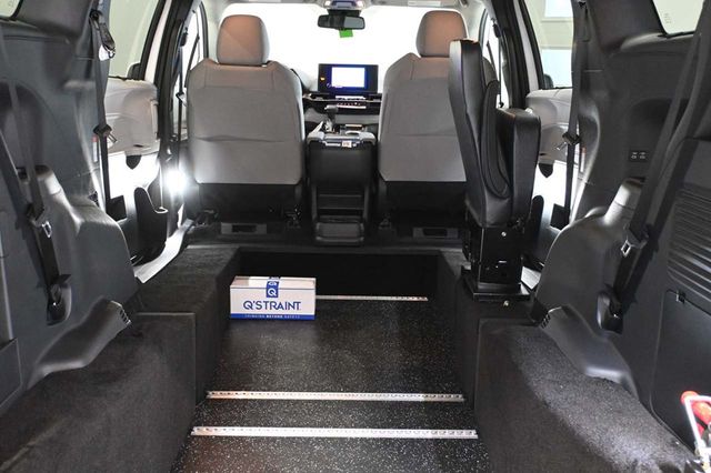 2026 Toyota Sienna LE FWD 8-Passenger - 23008609 - 23