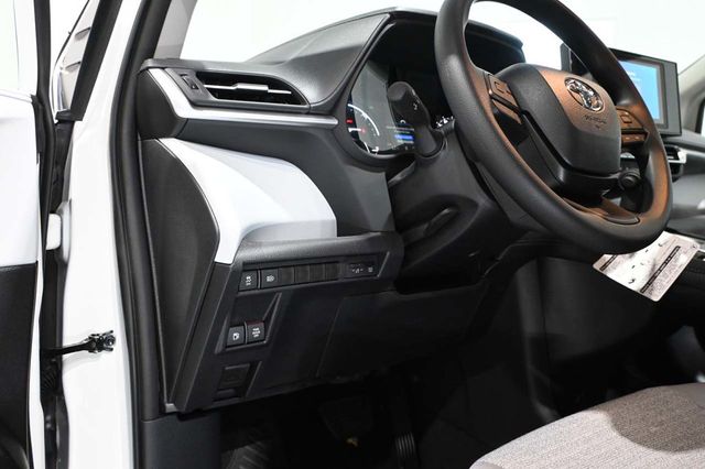 2026 Toyota Sienna LE FWD 8-Passenger - 23008609 - 29