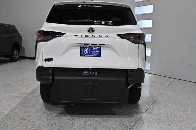 2026 Toyota Sienna LE FWD 8-Passenger - 23008609 - 6