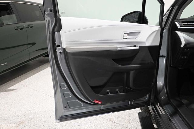 2026 Toyota Sienna LE FWD 8-Passenger - 23008610 - 29