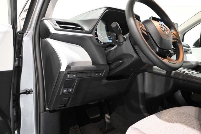 2026 Toyota Sienna LE FWD 8-Passenger - 23008610 - 30