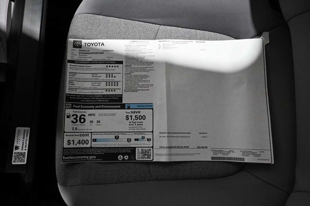 2026 Toyota Sienna LE FWD 8-Passenger - 23008610 - 37