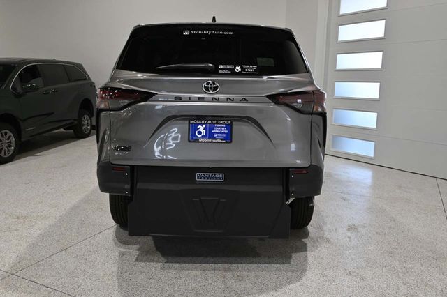 2026 Toyota Sienna LE FWD 8-Passenger - 23008610 - 6