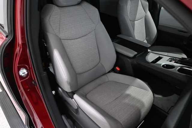 2026 Toyota Sienna LE FWD 8-Passenger - 23010646 - 15