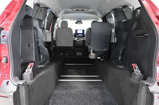 2026 Toyota Sienna LE FWD 8-Passenger - 23010646 - 20