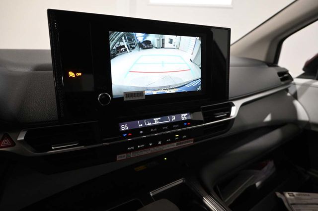 2026 Toyota Sienna LE FWD 8-Passenger - 23010646 - 36