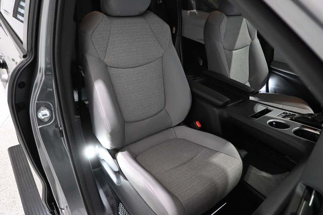 2026 Toyota Sienna LE FWD 8-Passenger - 23010647 - 15