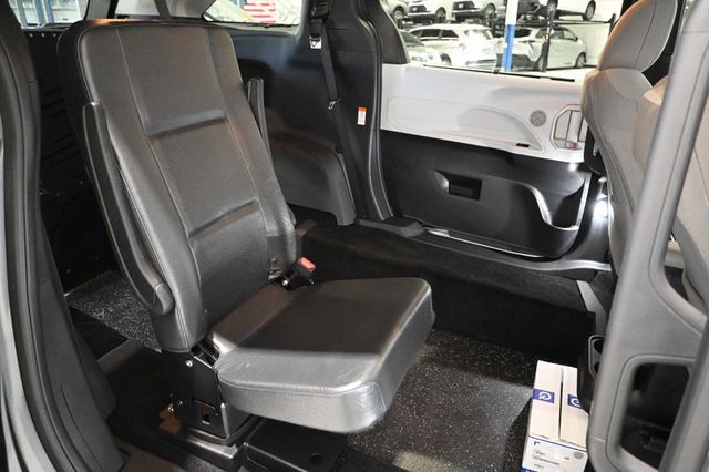 2026 Toyota Sienna LE FWD 8-Passenger - 23026117 - 16