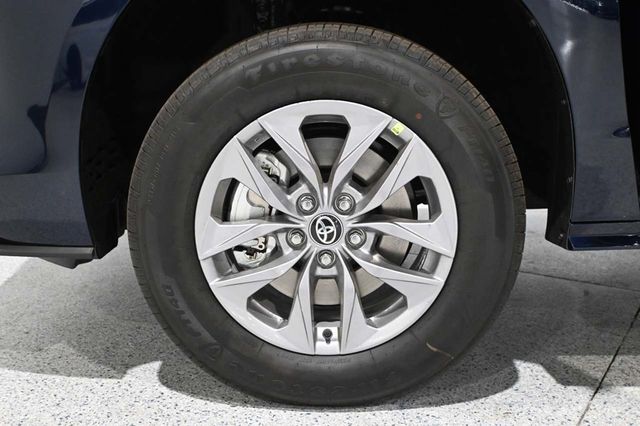 2026 Toyota Sienna LE FWD 8-Passenger - 23026118 - 11