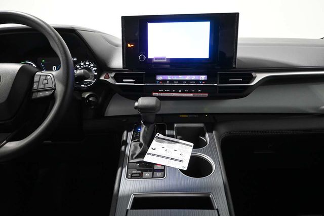 2026 Toyota Sienna LE FWD 8-Passenger - 23026118 - 23