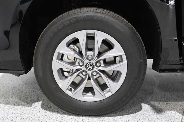 2026 Toyota Sienna LE FWD 8-Passenger - 23026678 - 11
