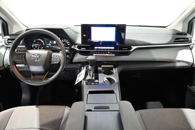 2026 Toyota Sienna LE FWD 8-Passenger - 23026678 - 21