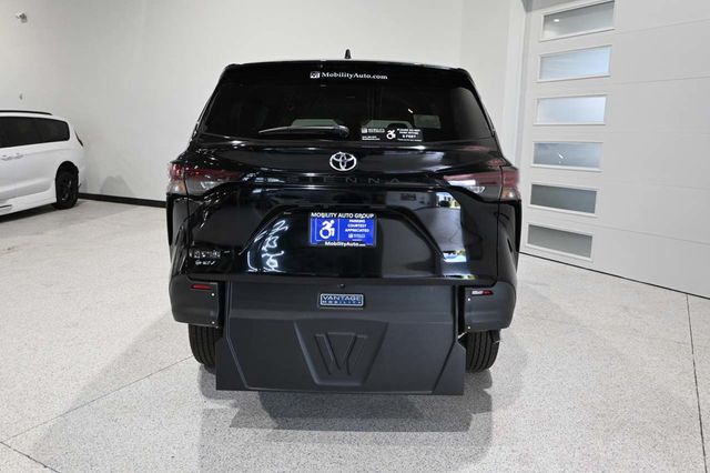 2026 Toyota Sienna LE FWD 8-Passenger - 23026678 - 6