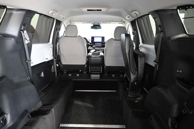 2026 Toyota Sienna LE FWD 8-Passenger - 23038696 - 21