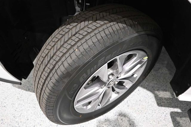 2026 Toyota Sienna LE FWD 8-Passenger - 23038697 - 10