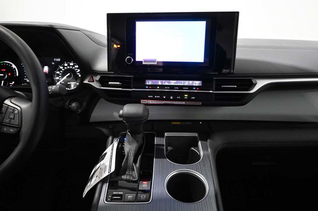 2026 Toyota Sienna LE FWD 8-Passenger - 23038697 - 23