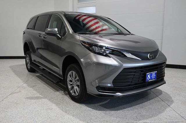 2026 Toyota Sienna LE FWD 8-Passenger - 23054638 - 2