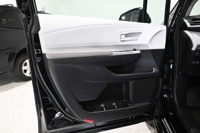 2026 Toyota Sienna LE FWD 8-Passenger - 23079489 - 29
