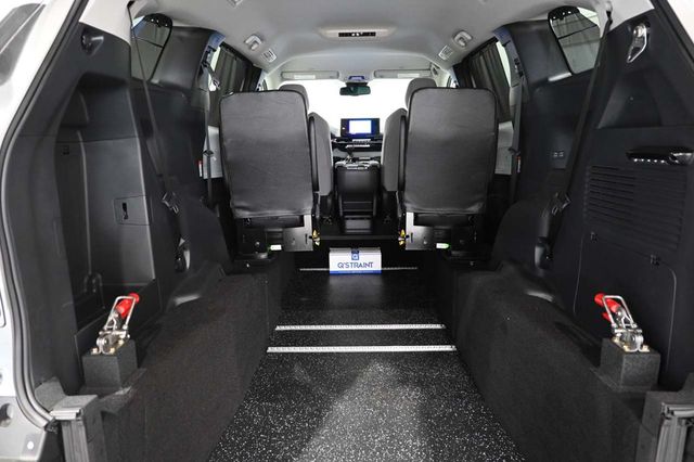 2026 Toyota Sienna LE FWD 8-Passenger - 23082739 - 20