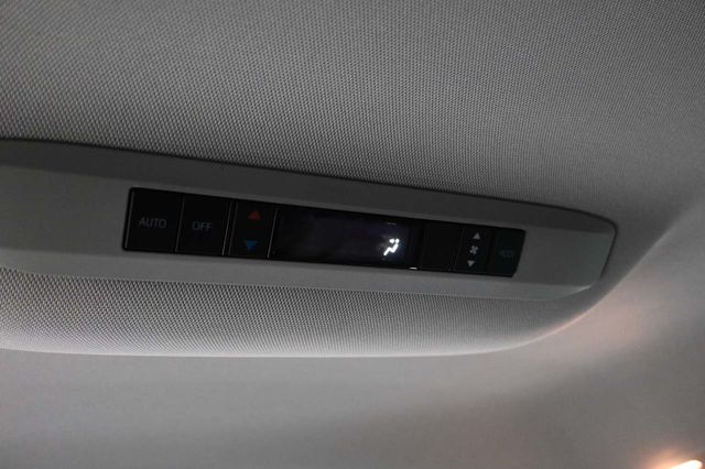 2026 Toyota Sienna LE FWD 8-Passenger - 23092168 - 28
